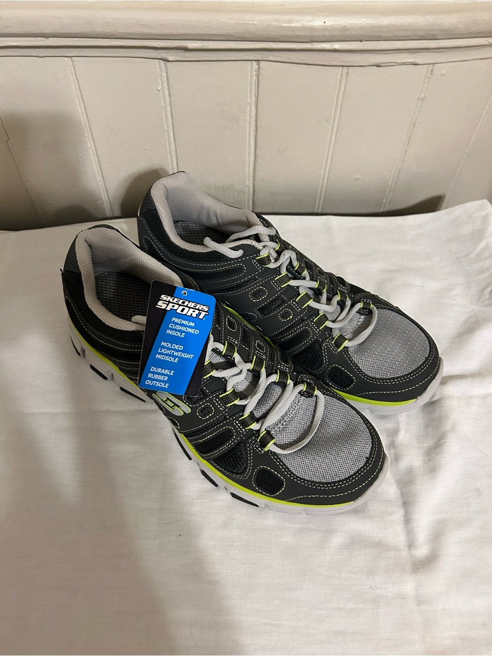 NWT Skechers Sport Bravos/Grey-Lime Green/Men’s Size 11